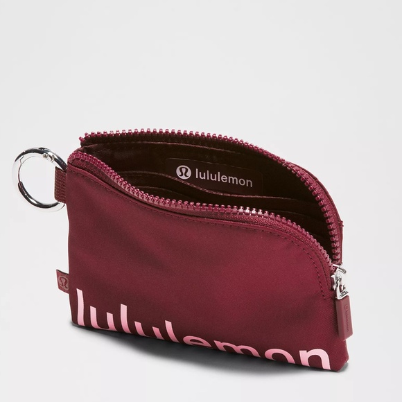 Lululemon NWT Clippable Card Pouch Color Deep Luxe/Pink Tide - Picture 3 of 4
